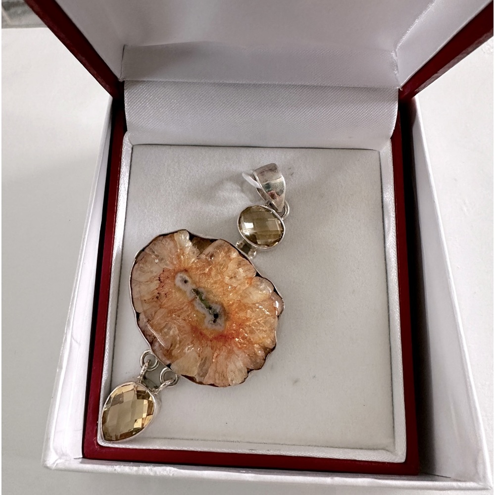 925 Silver Unique Fancy Pendant